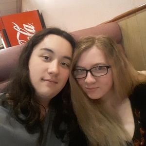 Meet your Posher, Ana